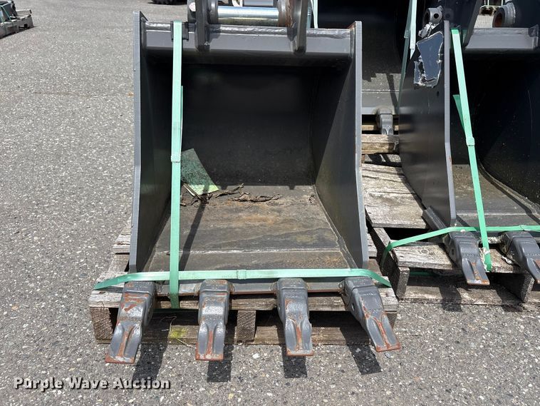 image for item ET0597 Excavator attachments