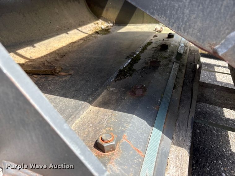 image for item ET0597 Excavator attachments