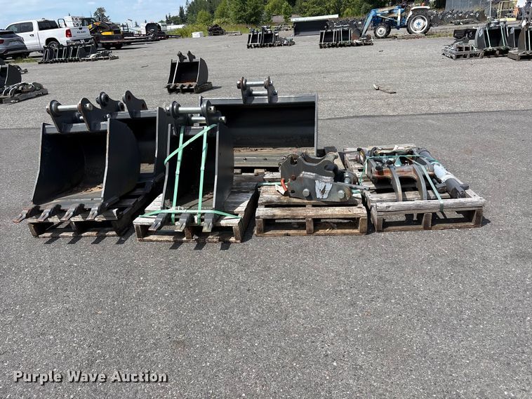 image for item ET0604 Excavator attachment