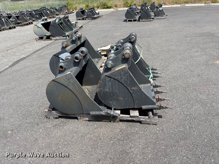 image for item ET0604 Excavator attachment