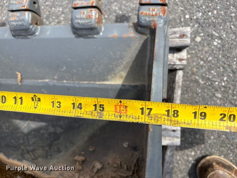 image for item ET0604 Excavator attachment