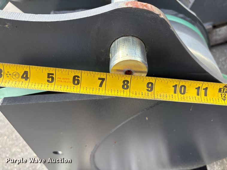 image for item ET0604 Excavator attachment