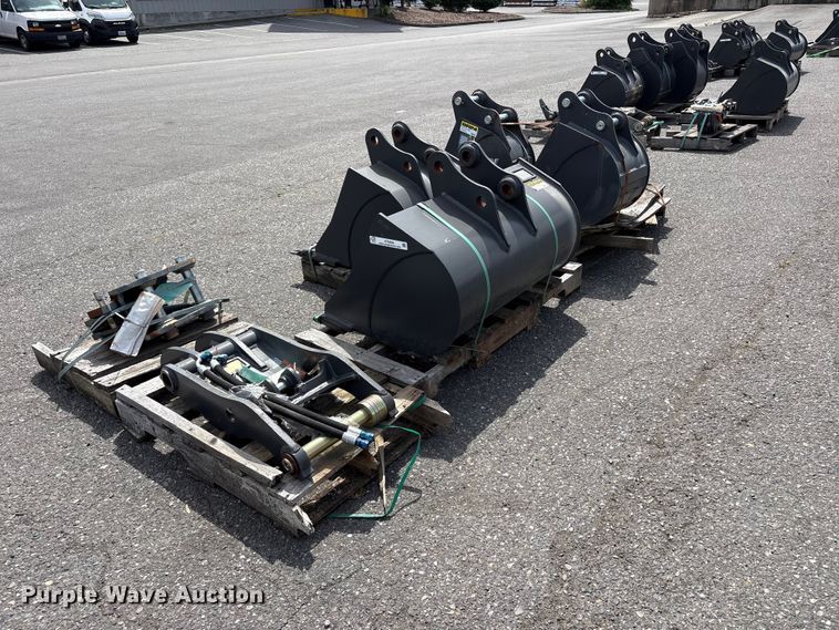 image for item ET0606 Excavator attachments