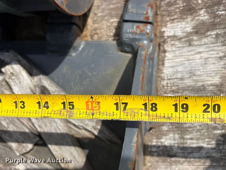image for item ET0606 Excavator attachments