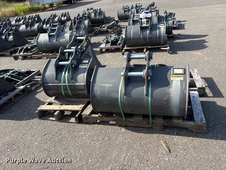 image for item ET0610 Excavator attachments