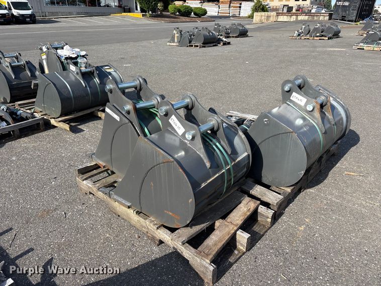 image for item ET0610 Excavator attachments