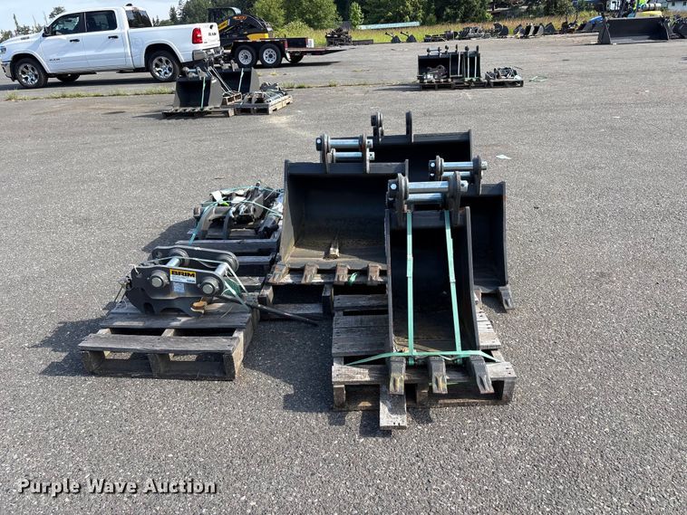 image for item ET0611 Excavator attachment