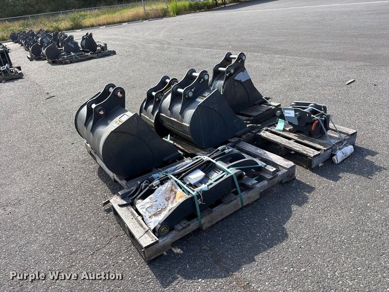 image for item ET0611 Excavator attachment