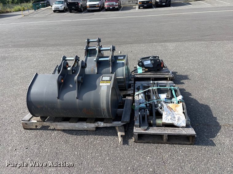 image for item ET0611 Excavator attachment