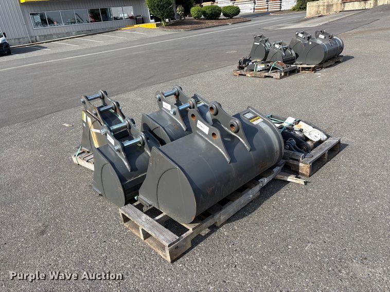 image for item ET0611 Excavator attachment