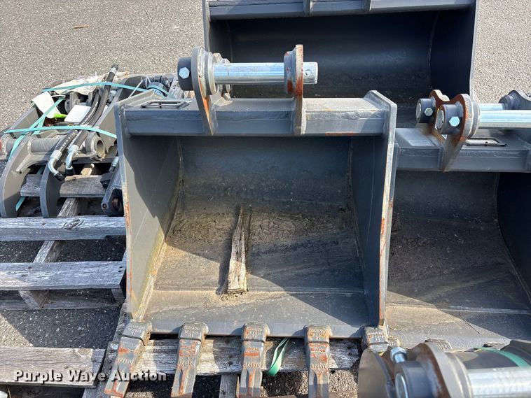 image for item ET0611 Excavator attachment