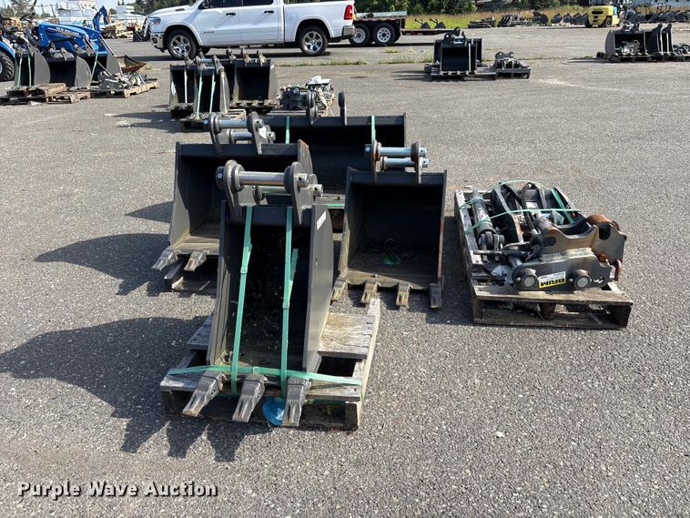 image for item ET0612 Excavator attachments