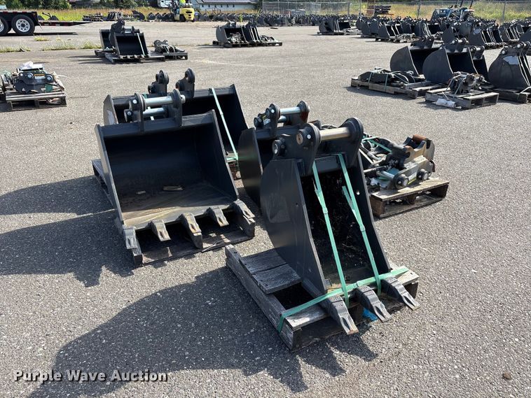 image for item ET0612 Excavator attachments