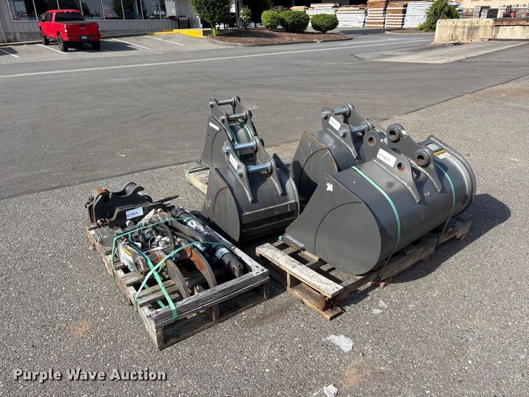 image for item ET0612 Excavator attachments