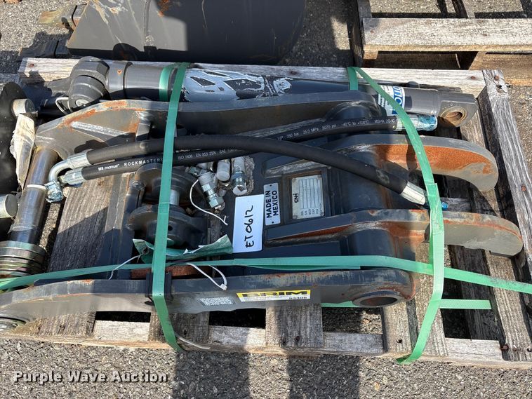 image for item ET0612 Excavator attachments