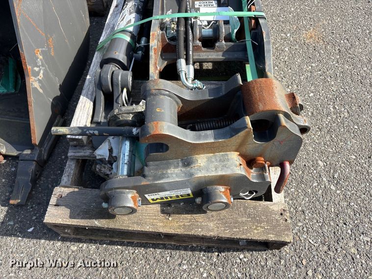 image for item ET0612 Excavator attachments