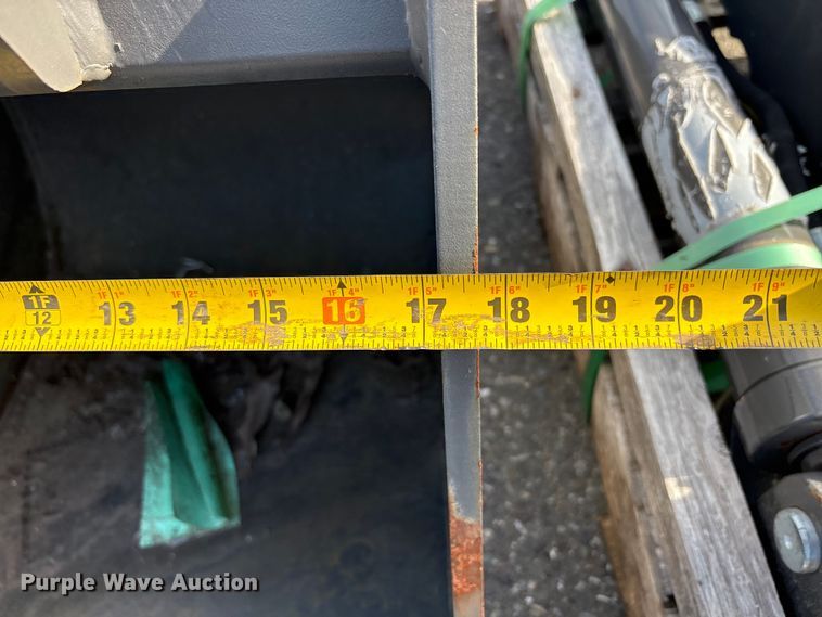 image for item ET0612 Excavator attachments