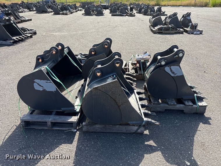 image for item ET0613 Excavator attachment