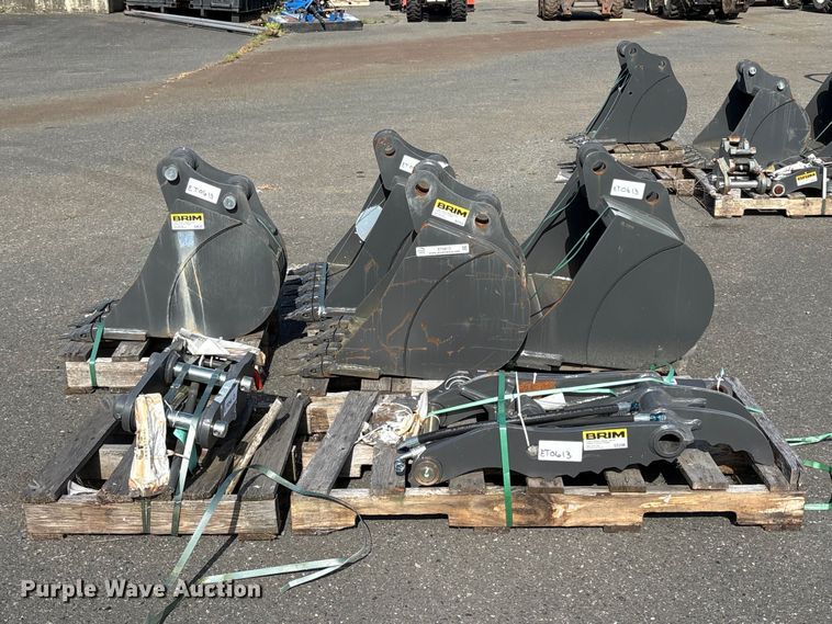 image for item ET0613 Excavator attachment