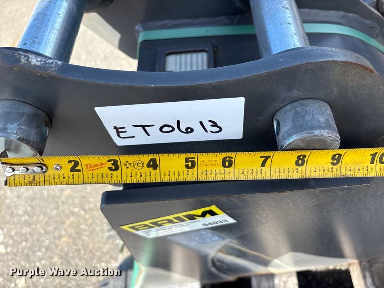 image for item ET0613 Excavator attachment