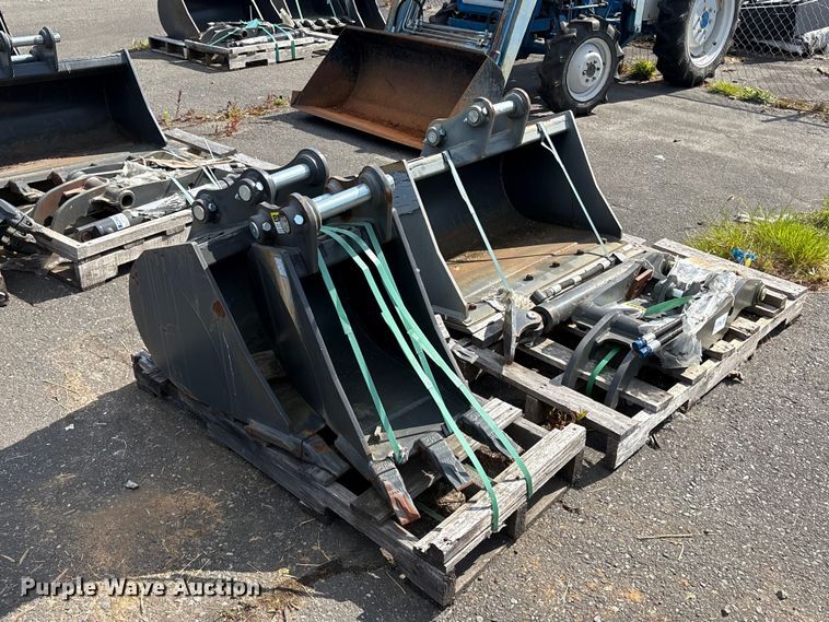 image for item ET0618 Excavator attachments