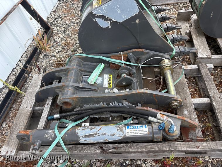 image for item ET0663 Excavator attachments