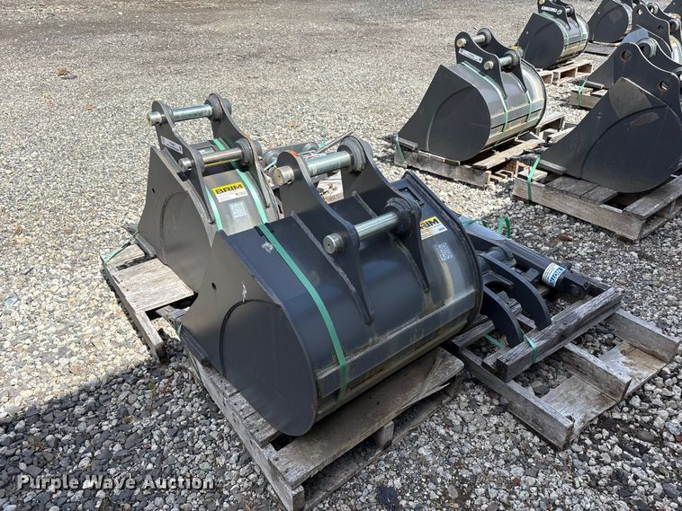 image for item ET0667 Excavator attachments