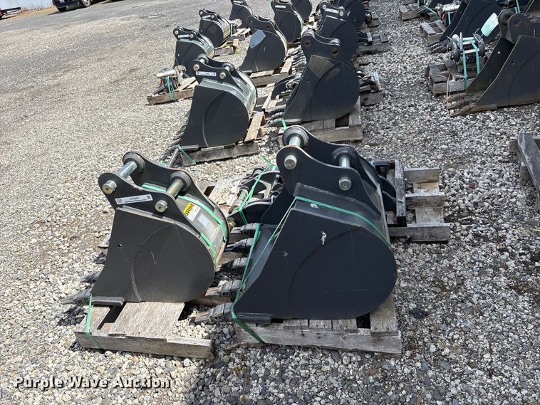 image for item ET0667 Excavator attachments