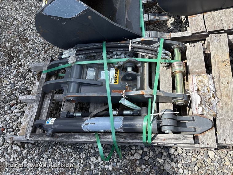 image for item ET0667 Excavator attachments