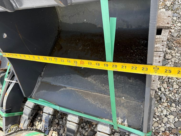 image for item ET0667 Excavator attachments