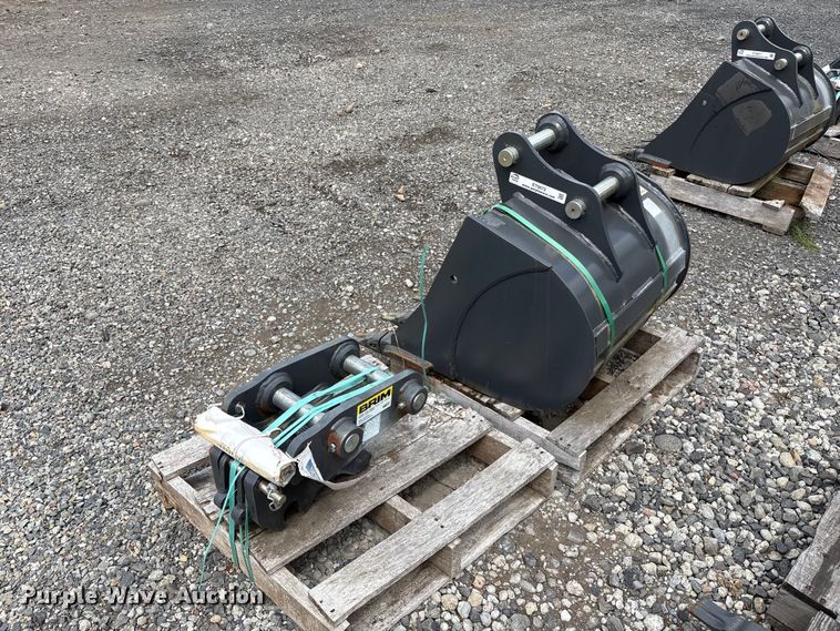 image for item ET0672 Excavator attachment