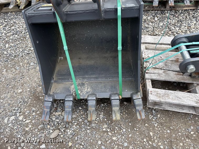 image for item ET0672 Excavator attachment