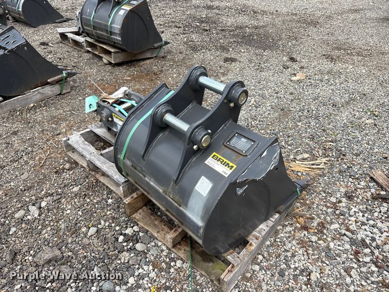 image for item ET0673 Excavator attachments