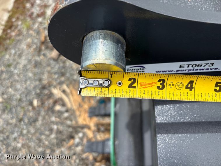 image for item ET0673 Excavator attachments