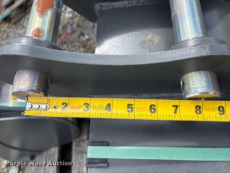 image for item ET0676 Excavator attachments