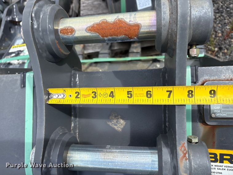 image for item ET0676 Excavator attachments