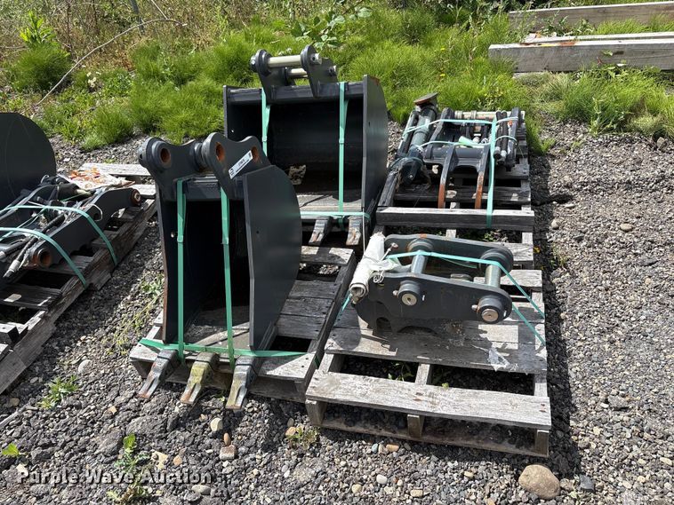 image for item ET0678 Excavator attachments