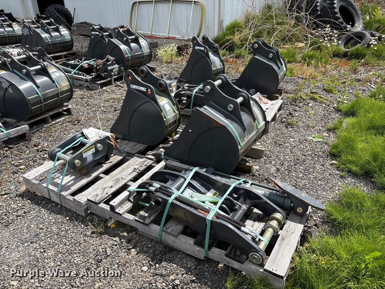 image for item ET0678 Excavator attachments