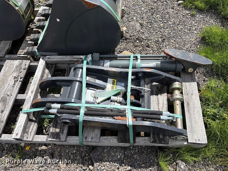 image for item ET0678 Excavator attachments