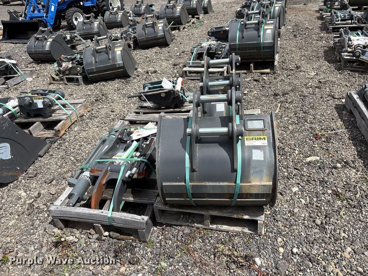 image for item ET0679 Excavator attachments