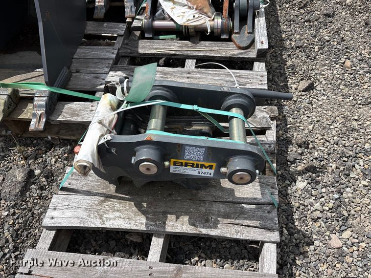 image for item ET0679 Excavator attachments