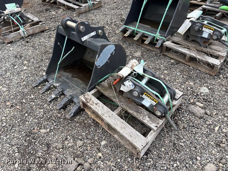 image for item ET0684 Excavator attachments