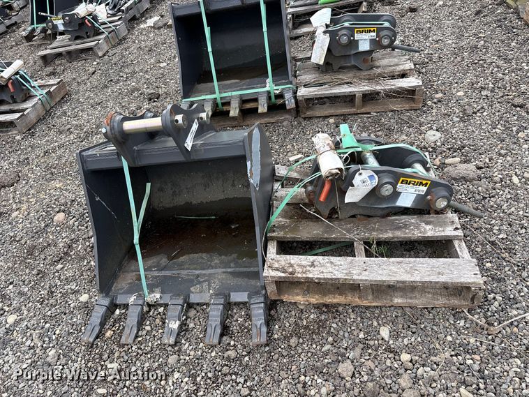 image for item ET0684 Excavator attachments