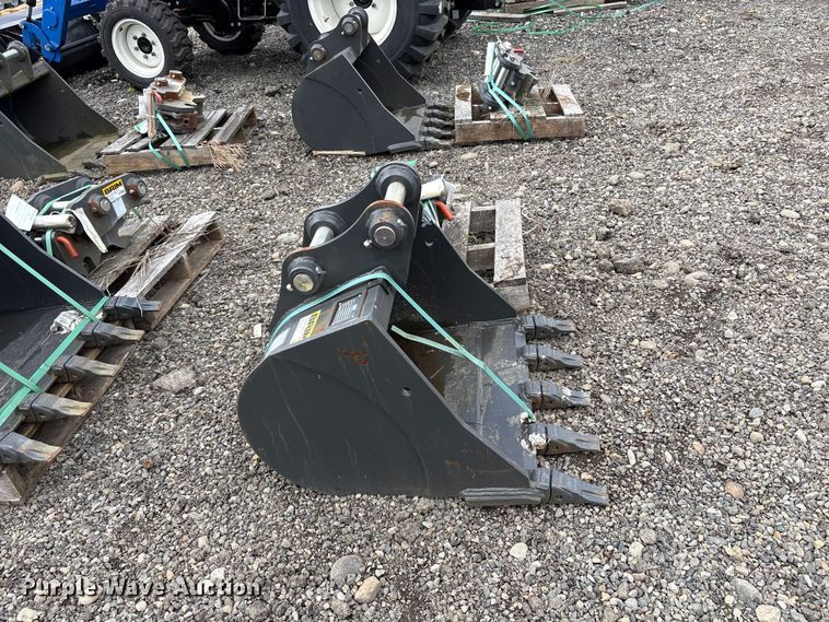 image for item ET0684 Excavator attachments