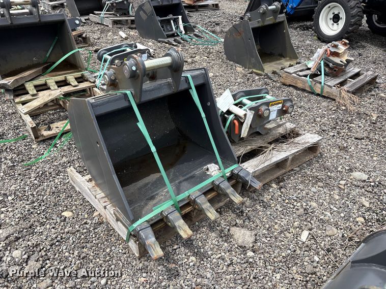 image for item ET0685 Excavator attachments