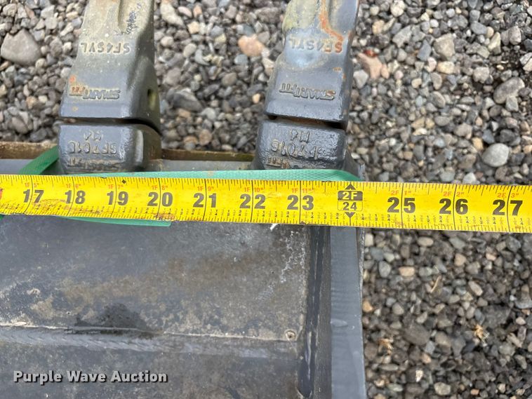 image for item ET0685 Excavator attachments