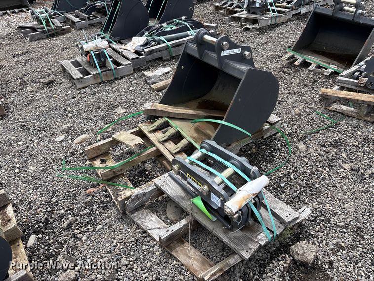 image for item ET0686 Excavator attachment