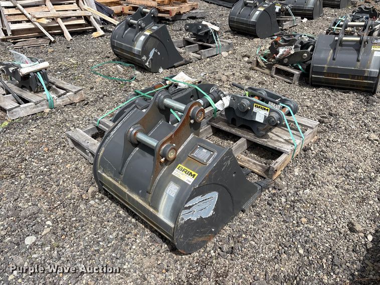 image for item ET0689 Excavator attachments