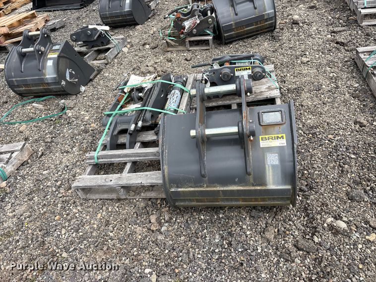 image for item ET0689 Excavator attachments