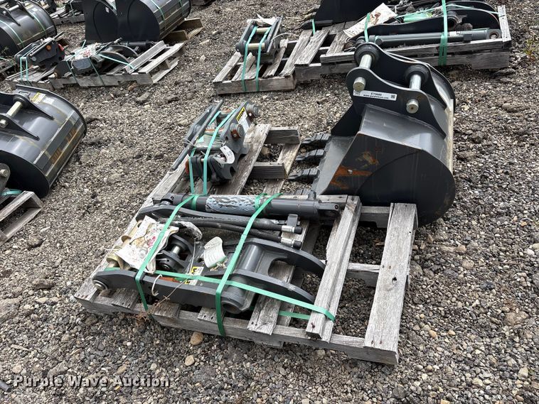 image for item ET0689 Excavator attachments